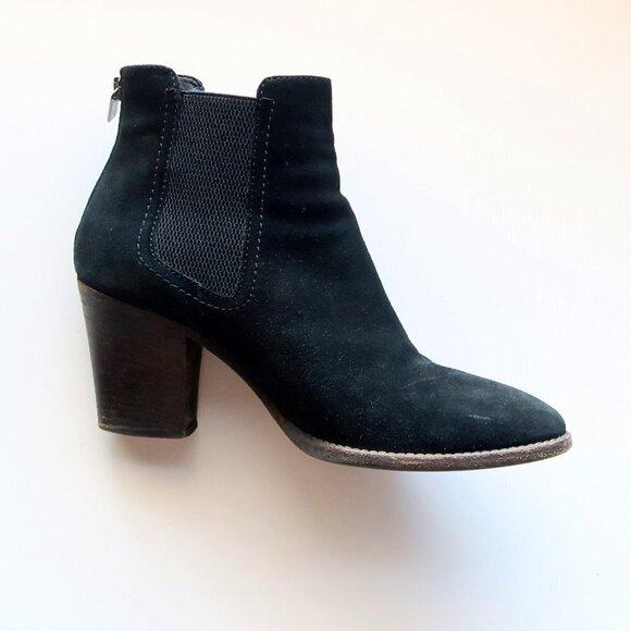 Aquatalia Black Suede Leather Block Heel Chelsea Ankle Boots / Booties Size 9.5 - Picture 10 of 16